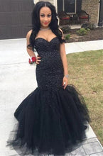 Load image into Gallery viewer, Sweetheart Black Prom Dresses Mermaid with Pearls