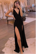 Laden Sie das Bild in den Galerie-Viewer, Black V Neck Prom Dresses under 100 for Women