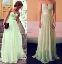 Laden Sie das Bild in den Galerie-Viewer, Sweetheart Chiffon Long Bridesmaid Dresses Under 100