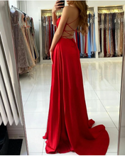 Cargar imagen en el visor de la galería, Spaghetti Straps Prom Dresses Red Criss Cross