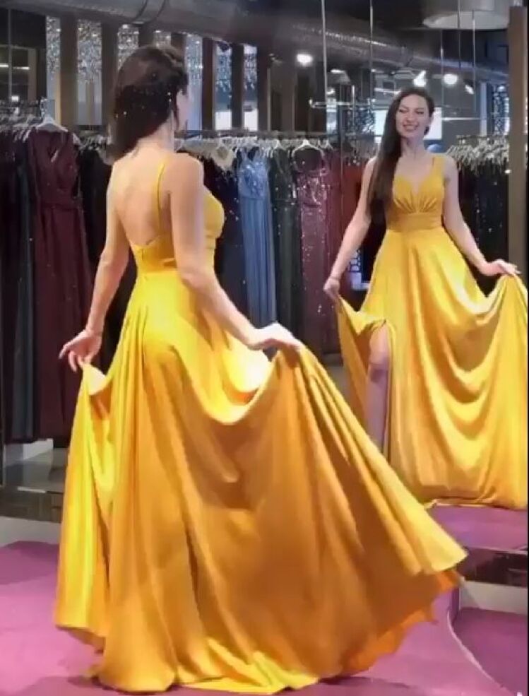 Yellow Split Side Prom Dresses V Neck