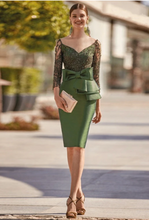 Load image into Gallery viewer, Sheath Lace Olive Green Mother of the Bride Dresses with Sleeves