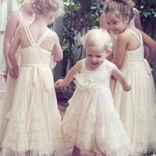 Laden Sie das Bild in den Galerie-Viewer, Flower Girl Dresses Floor Length for Wedding Party