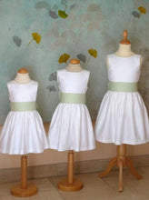 Load image into Gallery viewer, Short Flower Girl Dresses with Sash