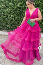 Charger l&#39;image dans la galerie, Fuchsia Prom Dresses V Neck Tulle