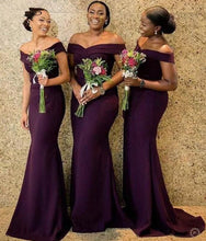 Laden Sie das Bild in den Galerie-Viewer, Grape Off the Shoulder Bridesmaid Dresses