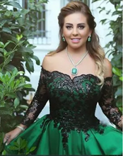 Laden Sie das Bild in den Galerie-Viewer, Bateau Prom Dresses Princess Gown with Sleeves Green