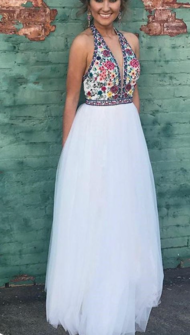 Halter V Neck Prom Dresses with Embroidery
