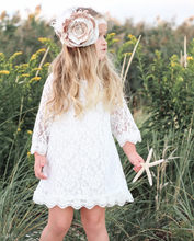 Load image into Gallery viewer, Lace Short Flower Girl Dresses with 3/4 Sleeves