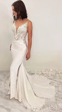 Laden Sie das Bild in den Galerie-Viewer, Mermaid Wedding Dresses Bridal Gown with Lace Straps