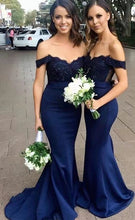 Load image into Gallery viewer, Off Shoulder Navy Blue Bridesmaid Dresses Mermaid with Lace Apliques