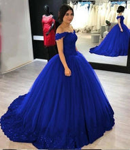 Laden Sie das Bild in den Galerie-Viewer, Off the Shoulder Royal Blue Prom Dresses Pageant Dresses with Appliques