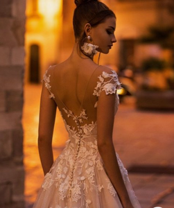 Off Shoulder Wedding Dresses Bridal Gown with Lace Appliques