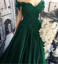 Charger l&#39;image dans la galerie, Dark Green Prom Dresses Off Shoulder with Lace Princess Gown