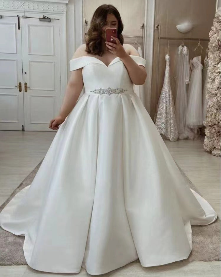Plus Size Wedding Dresses Bridal Gown Off Shoulder Waist with Beaded