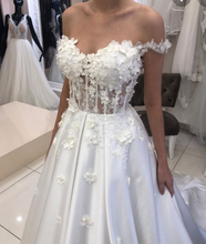 Laden Sie das Bild in den Galerie-Viewer, Mermaid Wedding Dresses Bridal Gown Off Shoulder with 3D Flowers