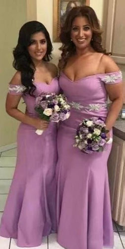 Off Shoulder Bridesmaid Dresses Mermaid with Lace Appliques