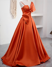 Load image into Gallery viewer, Spaghetti Straps Orange Prom Dresses with Bowknot