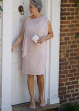 Charger l&#39;image dans la galerie, Pale Pink Mother of the Bride Dresses Knee Length