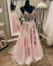 Cargar imagen en el visor de la galería, Spaghetti Straps Peach Prom Dresses with Lace