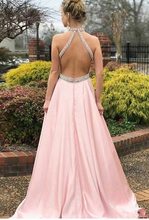 Laden Sie das Bild in den Galerie-Viewer, High Neck Pink Prom Dresses with Pears Floor Length