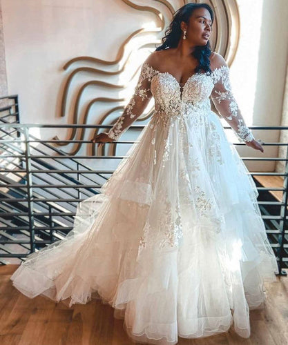 Plus Size Bridal Gown Wedding Dresses with Appliques