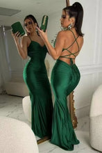 Cargar imagen en el visor de la galería, Sheath Green Prom Dresses Criss Cross for Party