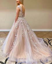 Charger l&#39;image dans la galerie, Prom Dresses with Lace Appliques Tulle