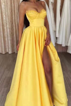 Cargar imagen en el visor de la galería, Spaghetti Straps Prom Dresses Slit Side with Lace