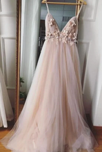 Load image into Gallery viewer, Prom Dresses Backless Tulle with 3D Flowers Empire