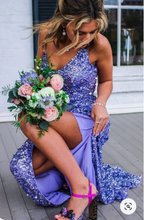 Laden Sie das Bild in den Galerie-Viewer, V Neck Slit Prom Dresses