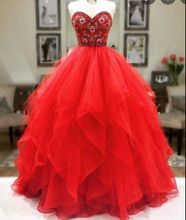 Laden Sie das Bild in den Galerie-Viewer, Ball Gown Prom Dresses with Embroidery