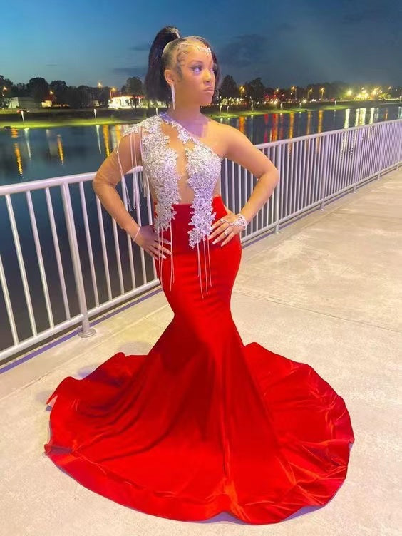 Single Length Prom Dresses Red with Beading