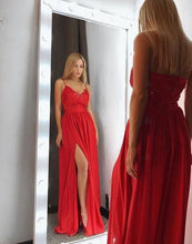 Laden Sie das Bild in den Galerie-Viewer, Spaghetti Straps Split Side Long Prom Dresses with Appliques