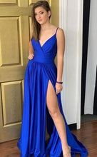 Laden Sie das Bild in den Galerie-Viewer, Sexy Spaghetti Straps Split Side Long Royal Blue Prom Dresses