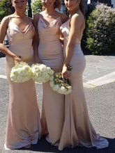 Laden Sie das Bild in den Galerie-Viewer, Spaghetti Straps Mermaid Bridesmaid Dresses Cowl Neck