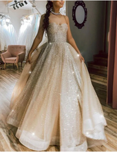 Laden Sie das Bild in den Galerie-Viewer, Sparkly Prom Dresses Sweetheart Floor Length