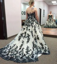 Load image into Gallery viewer, Sweetheart Wedding Dresses Bridal Gown with Black Lace