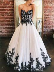 Sparkly Sweetheart Wedding Dresses Bridal Gown with Black Lace