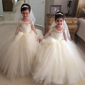 Sweep Train Long Sleeves Flower Girl Dresses with Appliques