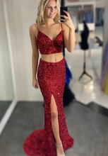 Laden Sie das Bild in den Galerie-Viewer, Two Piece Burgundy Prom Dresses Slit Side