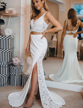 Cargar imagen en el visor de la galería, Two Piece Prom Dresses Slit with Lace