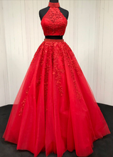 Laden Sie das Bild in den Galerie-Viewer, Two Piece Prom Dresses Red High Neck with Appliques Lace