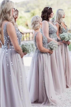 Laden Sie das Bild in den Galerie-Viewer, V Neck Bridesmaid Dresses with Beading