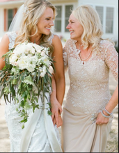 Load image into Gallery viewer, V Neck Mother of the Bride Dresses Champagne