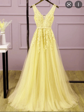 Load image into Gallery viewer, V Neck Prom Dresses with Appliques Lace