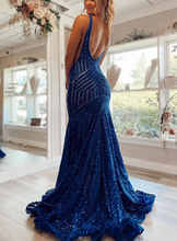 Load image into Gallery viewer, V Neck Mermaid Prom Dresses Long