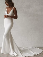 Load image into Gallery viewer, V Neck Wedding Dresses Bridal Gown