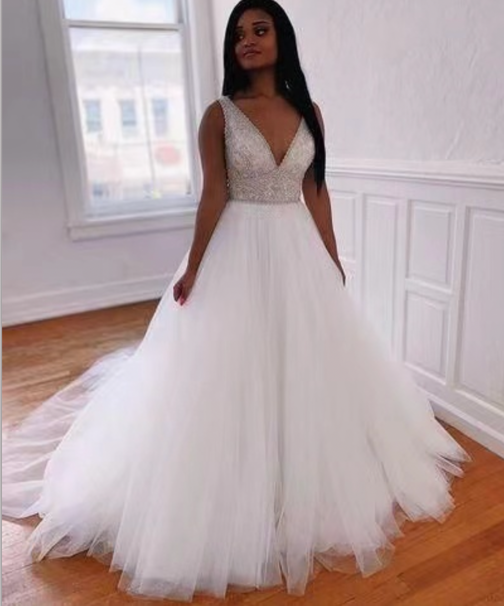 V Neck Wedding Dresses Bridal Gown with Beading