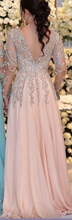 Charger l&#39;image dans la galerie, V Neck Pink Mother of the Bride Dresses with Beading